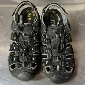Keen | Shoes | Size 9 Keen Rialto Sandals | Poshmark display picture 2